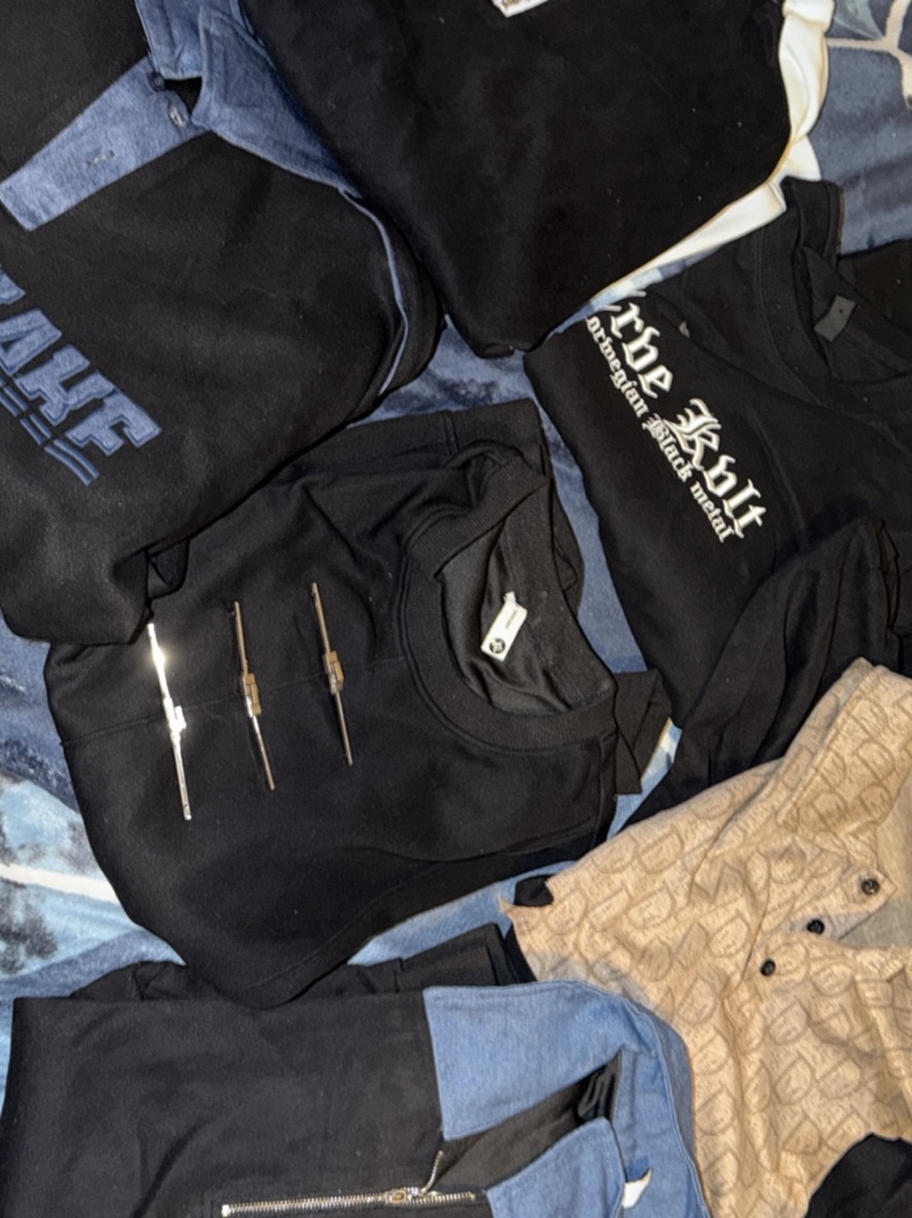 Black Men’s Crewneck Sweater